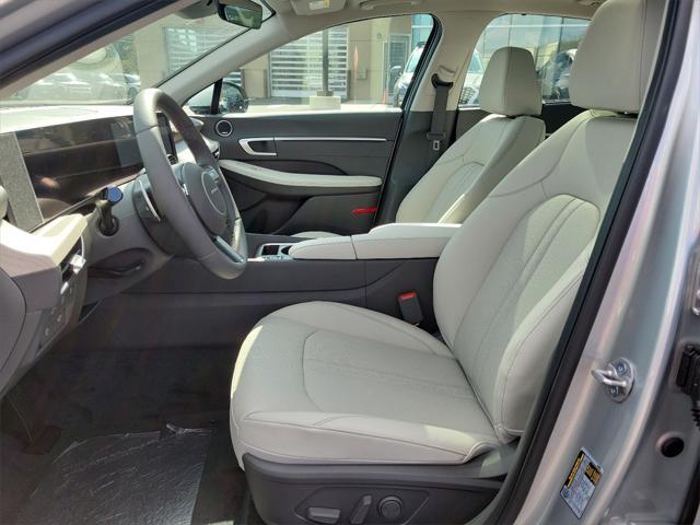 new 2025 Hyundai Sonata Hybrid car, priced at $39,155