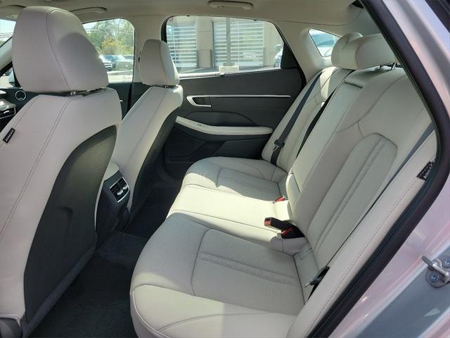 new 2025 Hyundai Sonata Hybrid car, priced at $39,155
