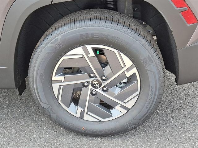 new 2025 Hyundai TUCSON Hybrid car, priced at $34,915