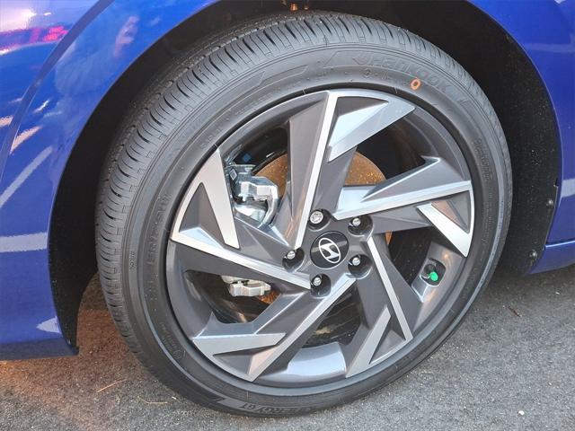 new 2025 Hyundai Elantra car, priced at $27,255