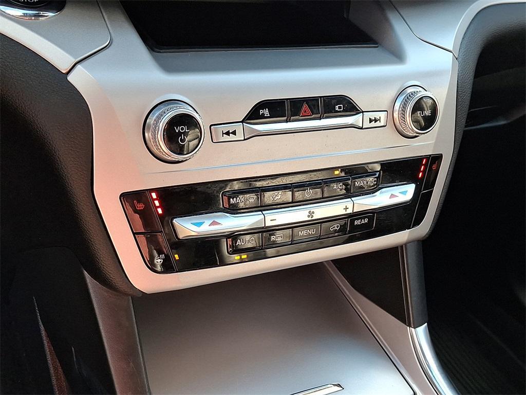 used 2022 Ford Explorer car, priced at $27,925