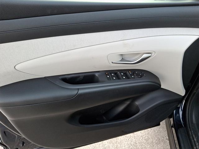 new 2025 Hyundai TUCSON Hybrid car, priced at $38,435