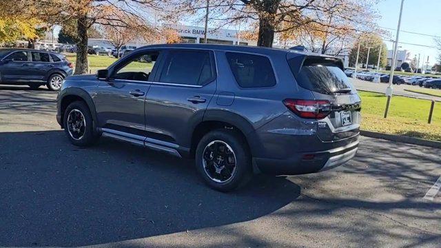 new 2025 Honda Pilot car, priced at $47,645