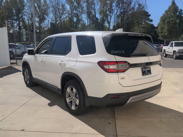 new 2025 Honda Pilot car, priced at $46,830