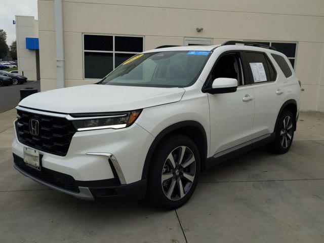 used 2023 Honda Pilot car, priced at $43,995