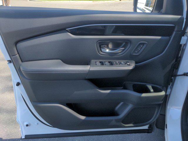 new 2025 Honda Pilot car, priced at $48,280