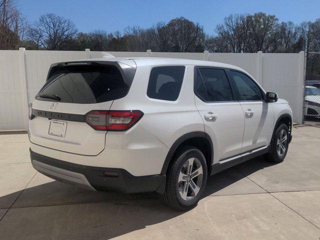 new 2025 Honda Pilot car, priced at $48,280