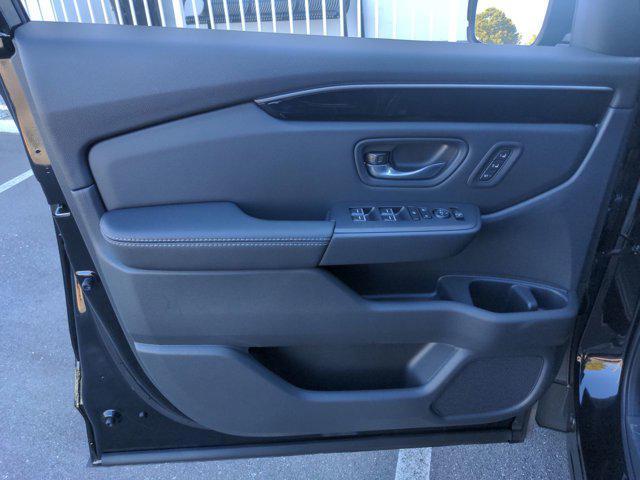 new 2025 Honda Pilot car, priced at $48,950