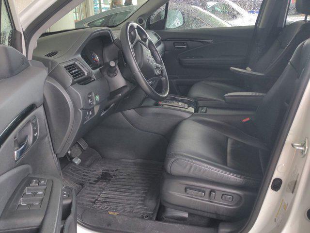 used 2022 Honda Pilot car, priced at $36,995