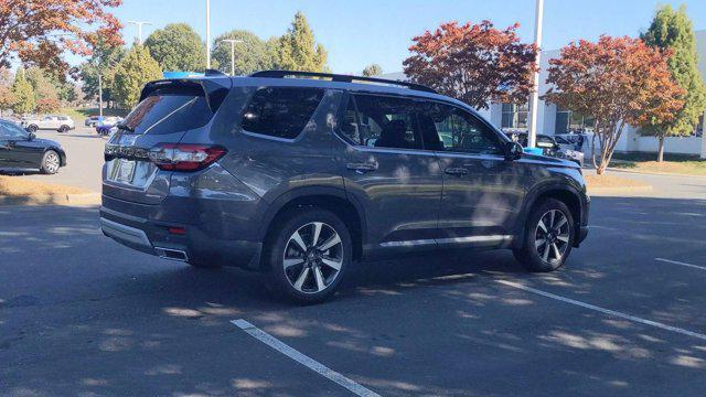 new 2025 Honda Pilot car, priced at $50,670