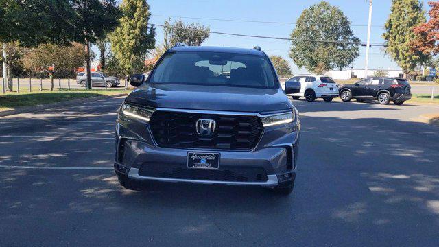 new 2025 Honda Pilot car, priced at $50,670