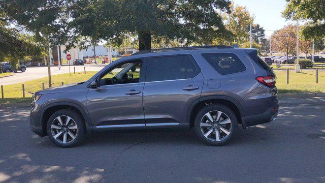 new 2025 Honda Pilot car, priced at $50,670