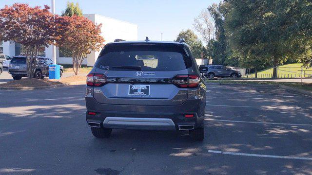 new 2025 Honda Pilot car, priced at $50,670