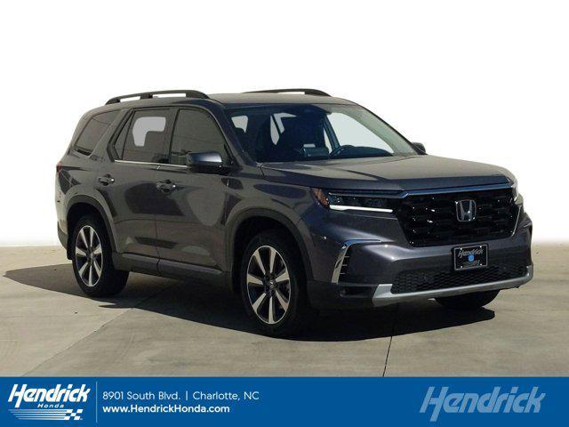 new 2025 Honda Pilot car, priced at $50,670