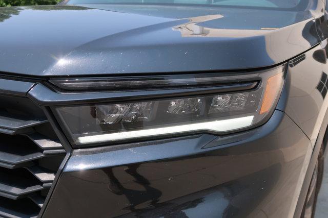 used 2025 Honda Pilot car, priced at $38,995
