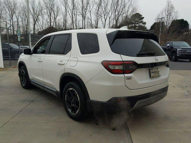 used 2025 Honda Pilot car, priced at $40,995