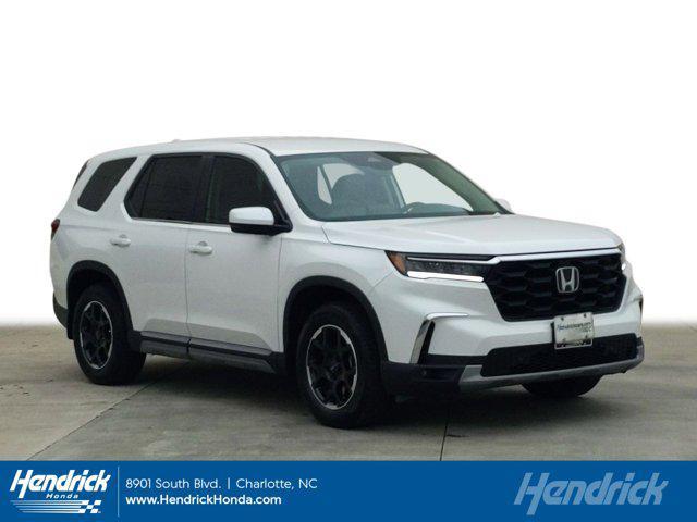 used 2025 Honda Pilot car, priced at $40,995