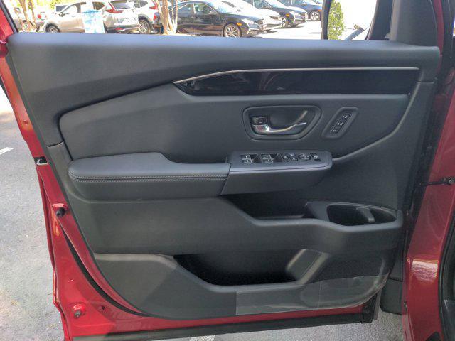 new 2025 Honda Pilot car, priced at $46,180