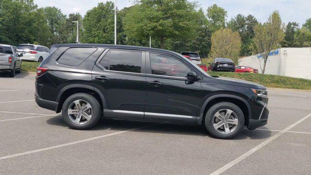 new 2025 Honda Pilot car, priced at $44,950