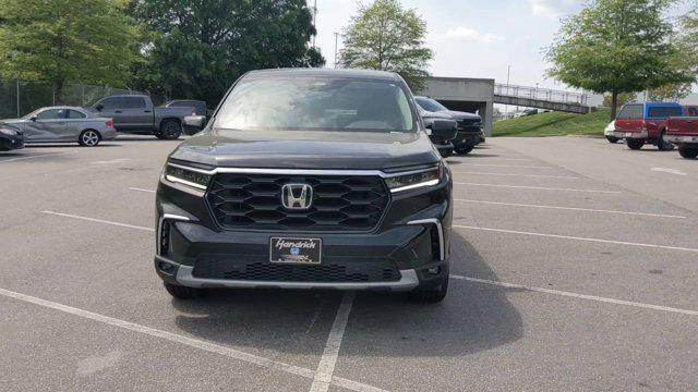 new 2025 Honda Pilot car, priced at $44,950