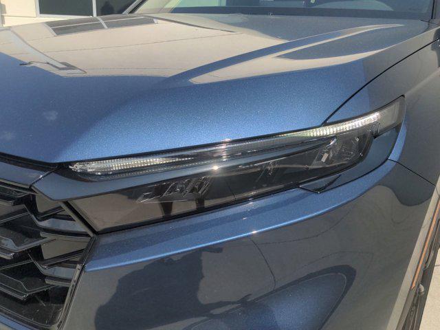 new 2026 Honda CR-V Hybrid car, priced at $40,175