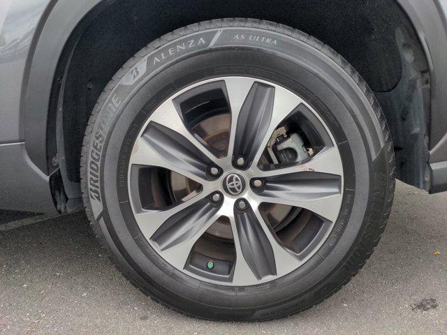 used 2021 Toyota Highlander car, priced at $27,995