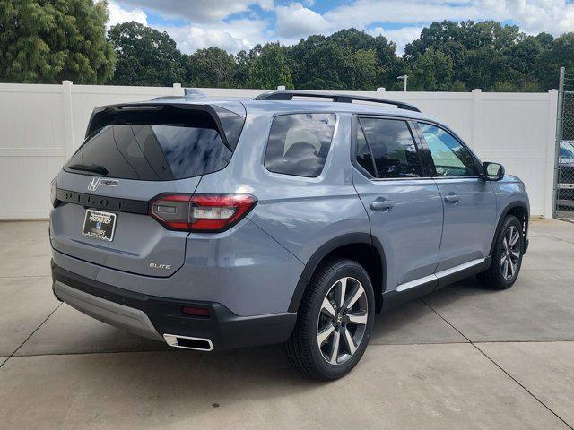 new 2025 Honda Pilot car, priced at $55,030