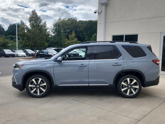 new 2025 Honda Pilot car, priced at $55,030