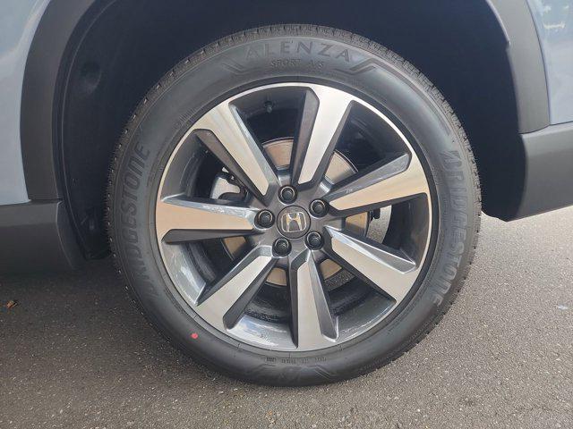 new 2025 Honda Pilot car, priced at $55,030