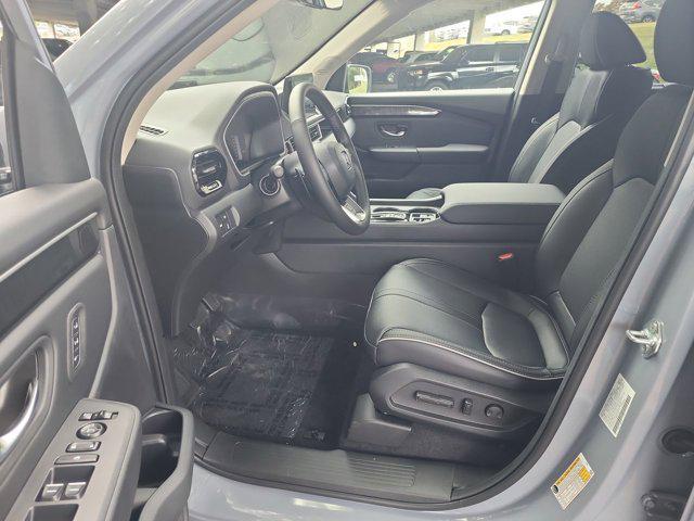 new 2025 Honda Pilot car, priced at $55,030