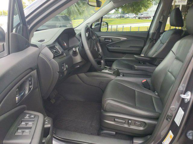 used 2022 Honda Pilot car, priced at $34,995