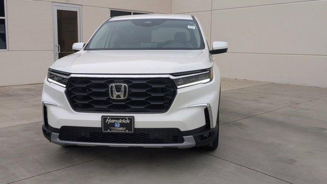 new 2025 Honda Pilot car, priced at $47,150