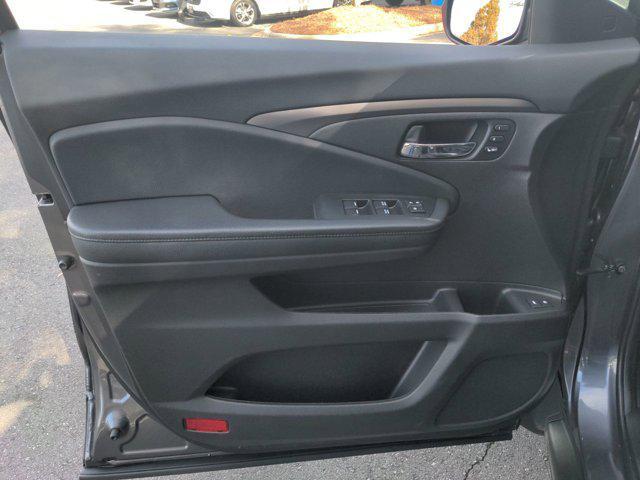 used 2022 Honda Pilot car, priced at $20,995