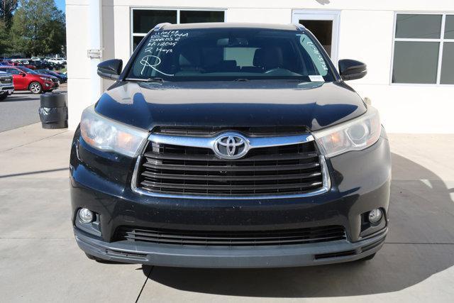 used 2015 Toyota Highlander car, priced at $18,995