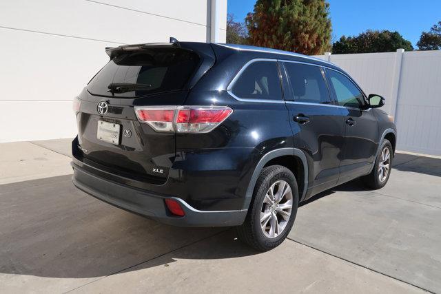 used 2015 Toyota Highlander car, priced at $18,995