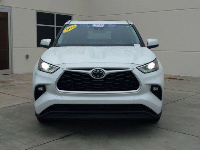 used 2022 Toyota Highlander car, priced at $36,495