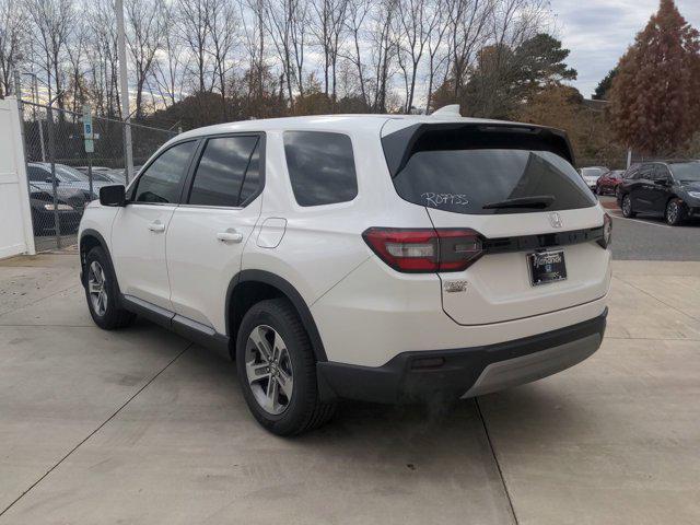 new 2025 Honda Pilot car, priced at $45,350