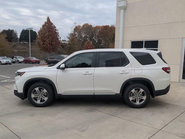 new 2025 Honda Pilot car, priced at $45,350