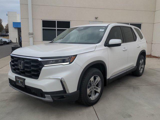 new 2025 Honda Pilot car, priced at $45,350