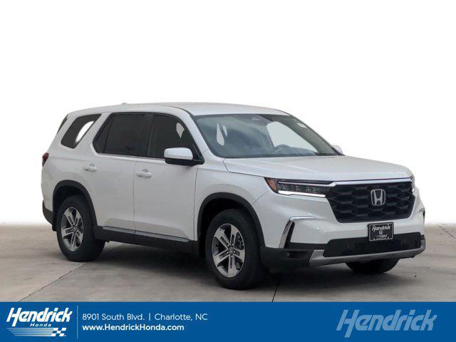 new 2025 Honda Pilot car, priced at $45,350