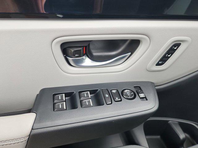 new 2025 Honda Pilot car, priced at $50,850