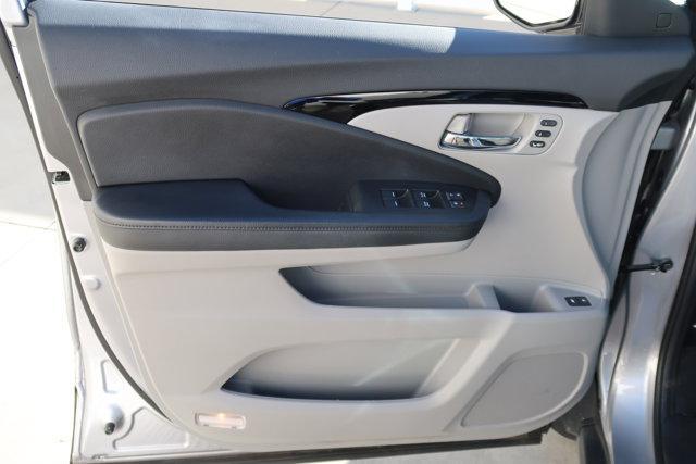 used 2021 Honda Pilot car, priced at $31,995