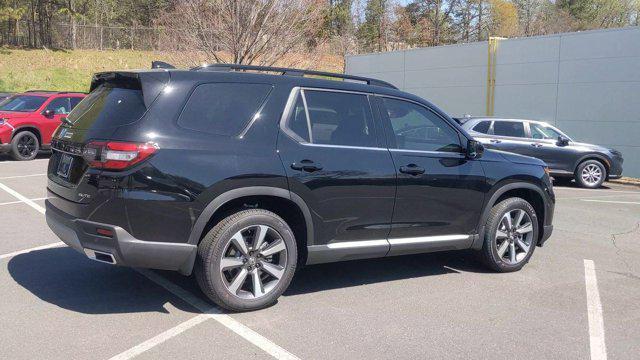 new 2025 Honda Pilot car, priced at $54,575