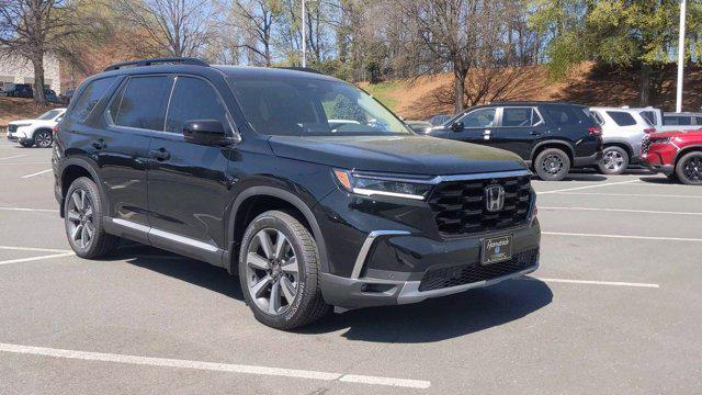new 2025 Honda Pilot car, priced at $54,575