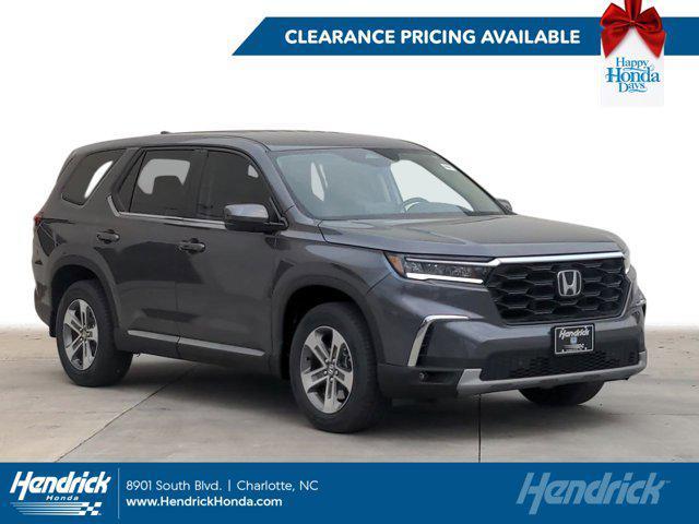 new 2025 Honda Pilot car, priced at $45,680