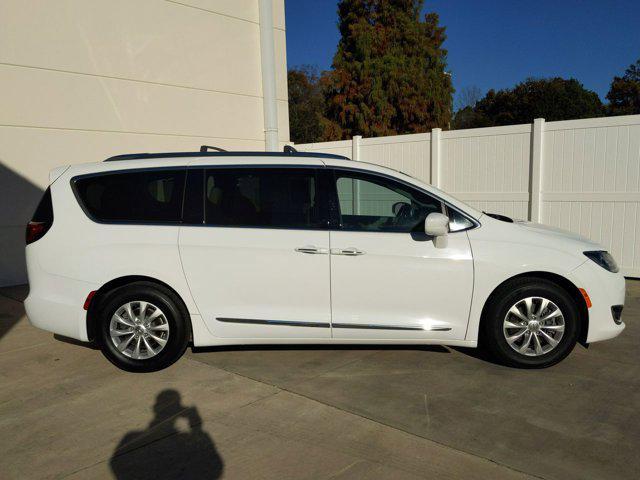 used 2018 Chrysler Pacifica car, priced at $18,995