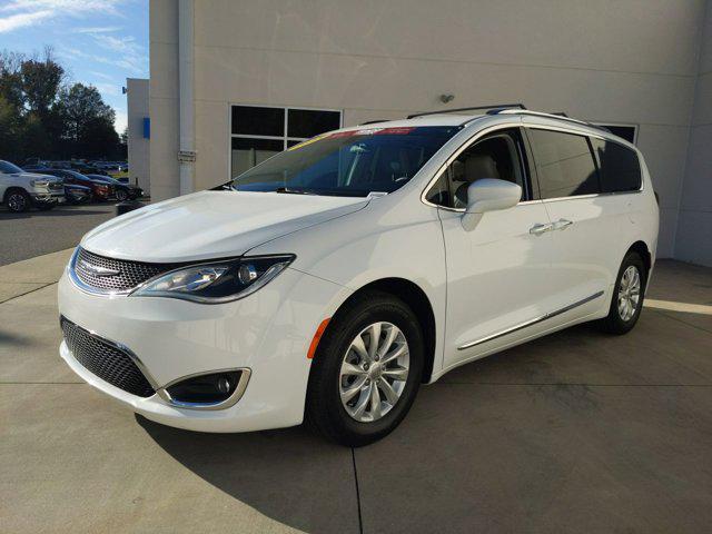 used 2018 Chrysler Pacifica car, priced at $18,995