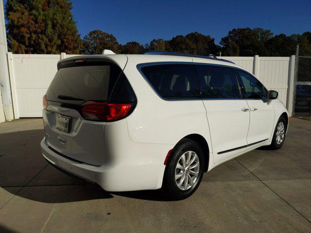 used 2018 Chrysler Pacifica car, priced at $18,995