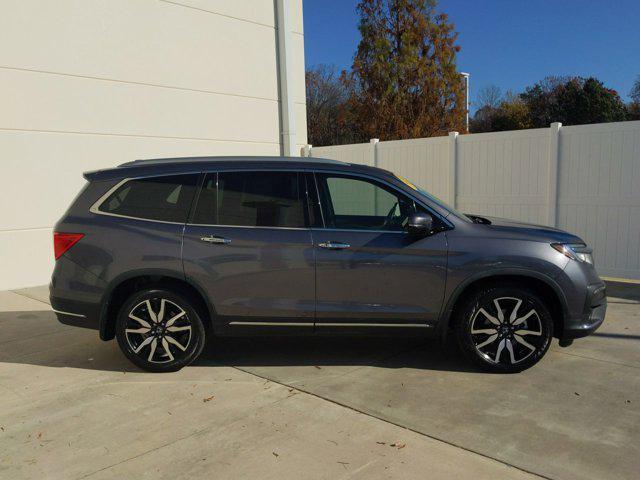 used 2022 Honda Pilot car, priced at $35,995