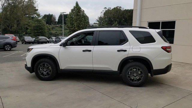 new 2025 Honda Pilot car, priced at $51,830